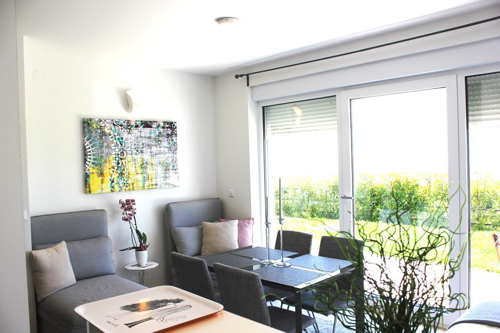 Studio apartment Miramare Fiume Esterno foto