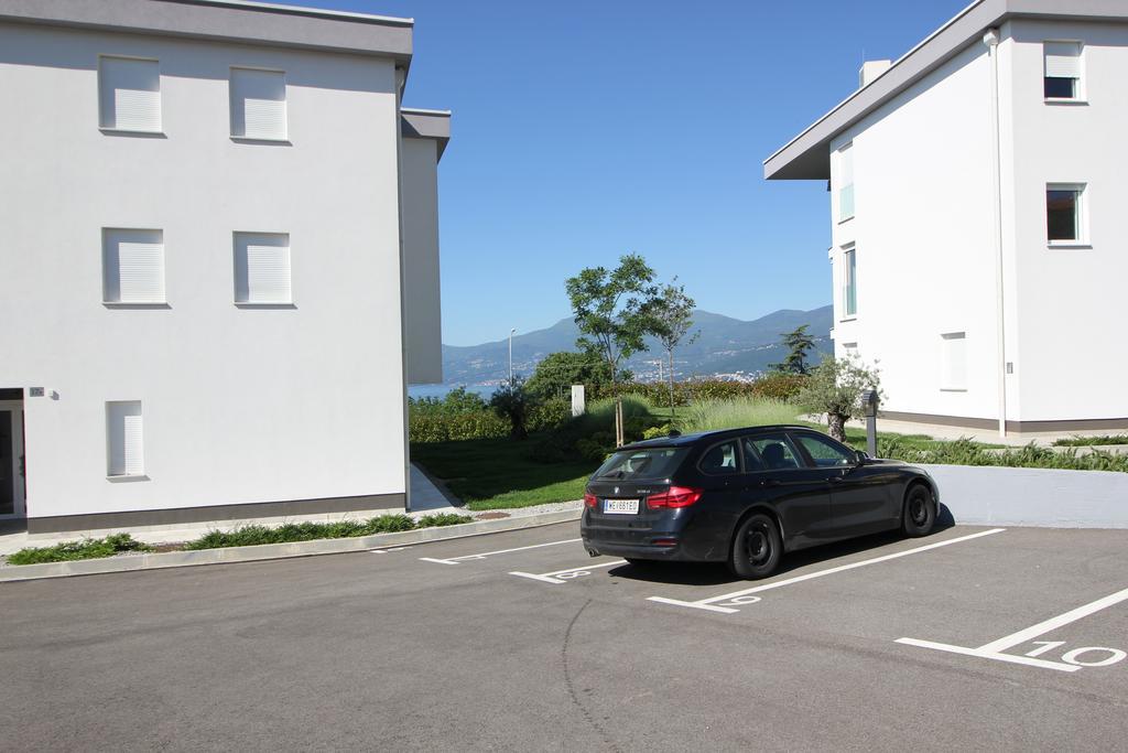 Studio apartment Miramare Fiume Esterno foto